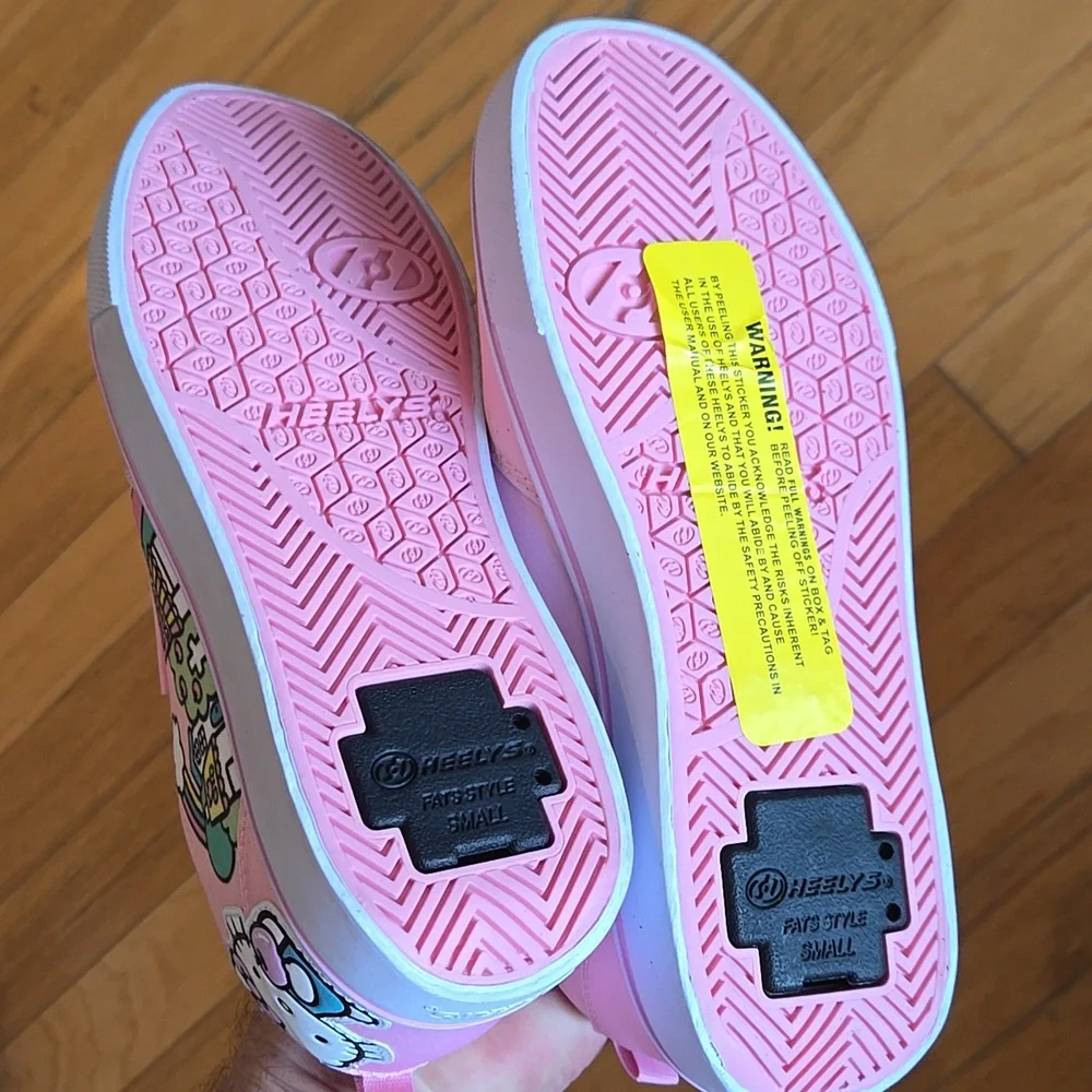 NWT Women's Pro 20 Hello Kitty Heelys in size 7 & in color Pink. - Picture 9 of 9